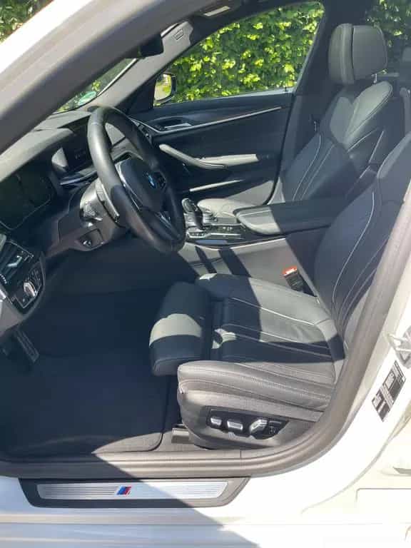 BMW 530 d Touring - M, Pano, AHK, HuD, 8fach bereift 08/2020-photo-11