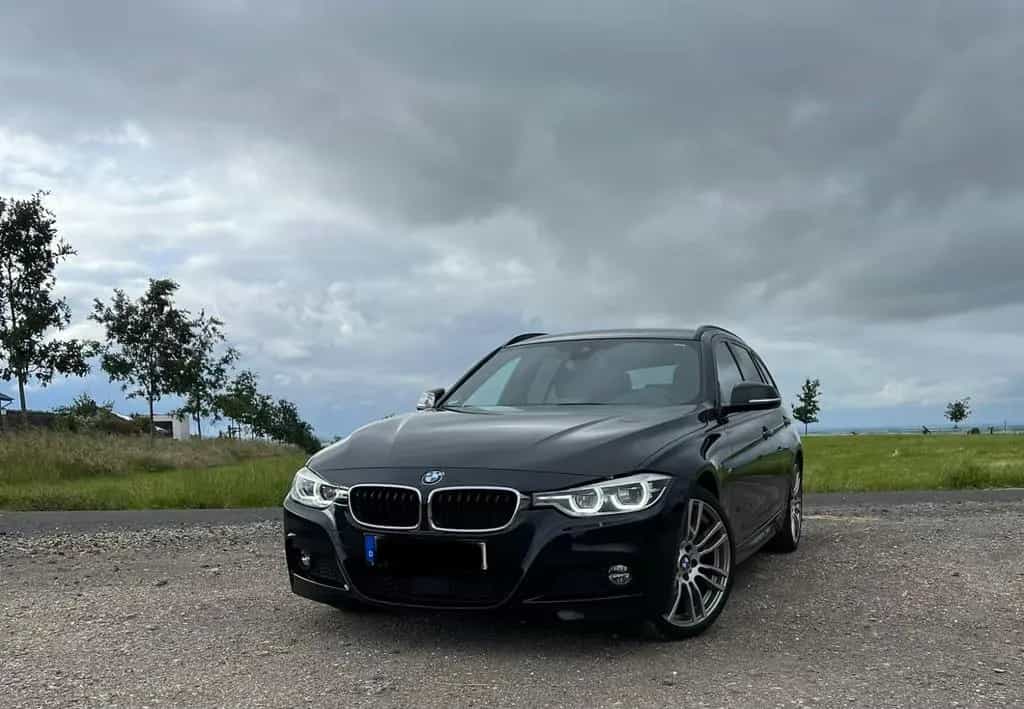 BMW 320 d Touring M Sport HUD, AHK, NAVI, STOP&GO 12/2017-photo-0