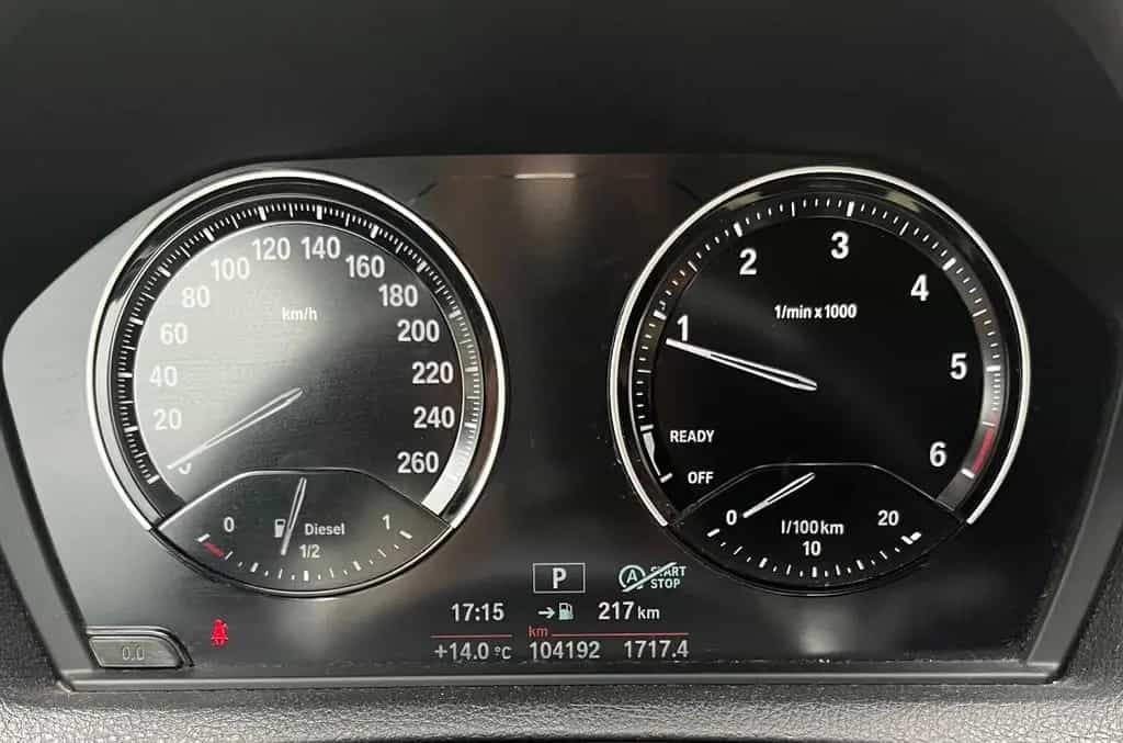 BMW 120 d xDrive / M - Ausstattung / TÜV 06/27 05/2019-photo-7