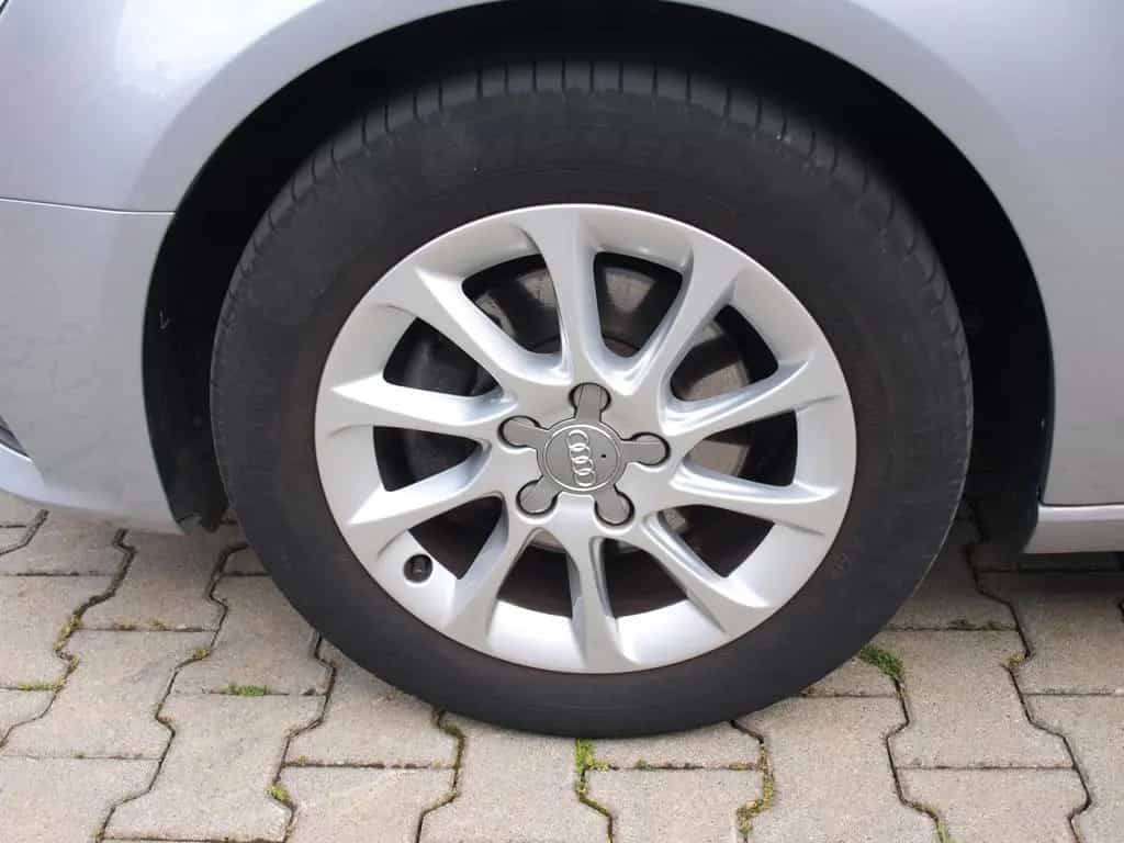 Audi A3 1.4 TFSI nur 86.000 km unfallfrei AHK SHZ 09/2015-photo-12