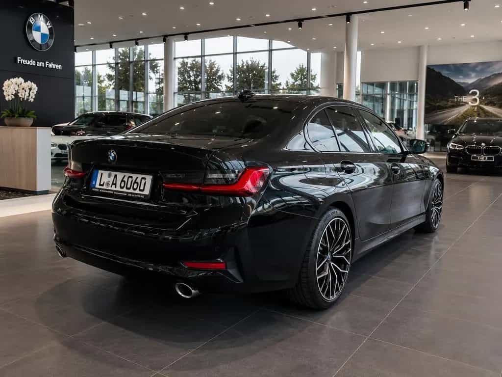 BMW 320 d xDrive M Sport Shadow Automatic M Sport... 09/2019-photo-1