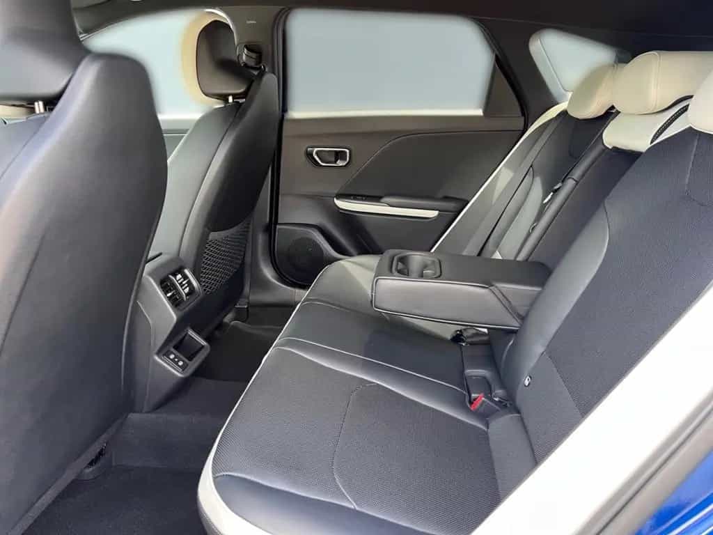 Kia K4 1.6T GT-Line DCT7 DWP+ SZ SD 360 Kamera HUD 1 null-photo-10