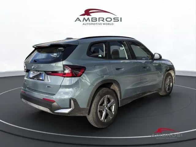 BMW X1 sDrive 18d auto 12/2022-photo-2