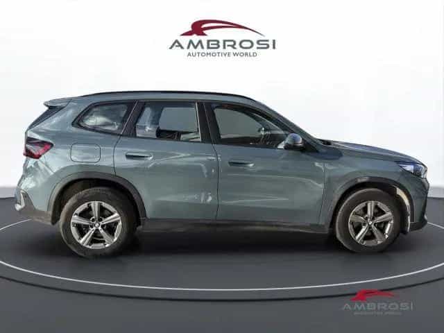 BMW X1 sDrive 18d auto 12/2022-photo-4