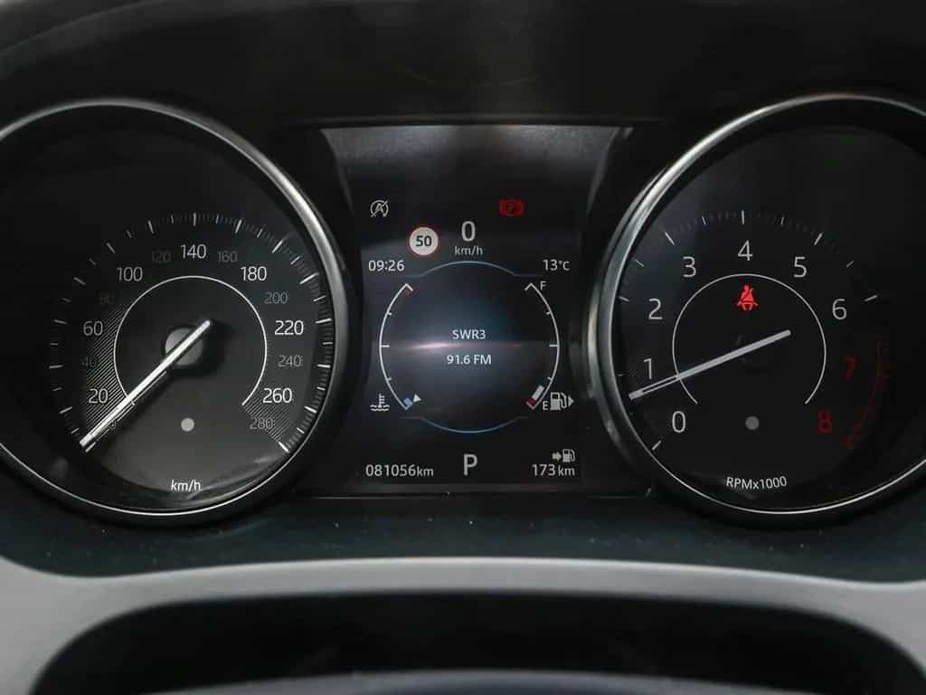 Jaguar E-Pace P250 Aut. Navi/RFK/LED 05/2018-photo-13