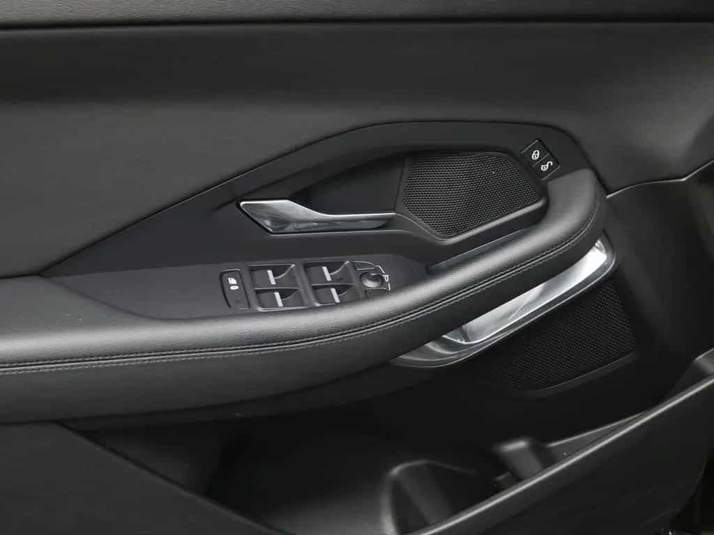 Jaguar E-Pace P250 Aut. Navi/RFK/LED 05/2018-photo-15