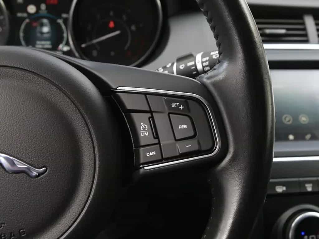 Jaguar E-Pace P250 Aut. Navi/RFK/LED 05/2018-photo-16