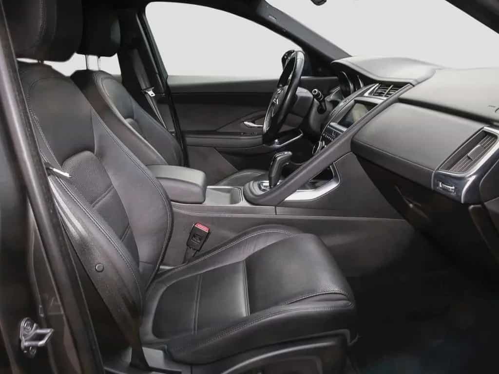 Jaguar E-Pace P250 Aut. Navi/RFK/LED 05/2018-photo-6