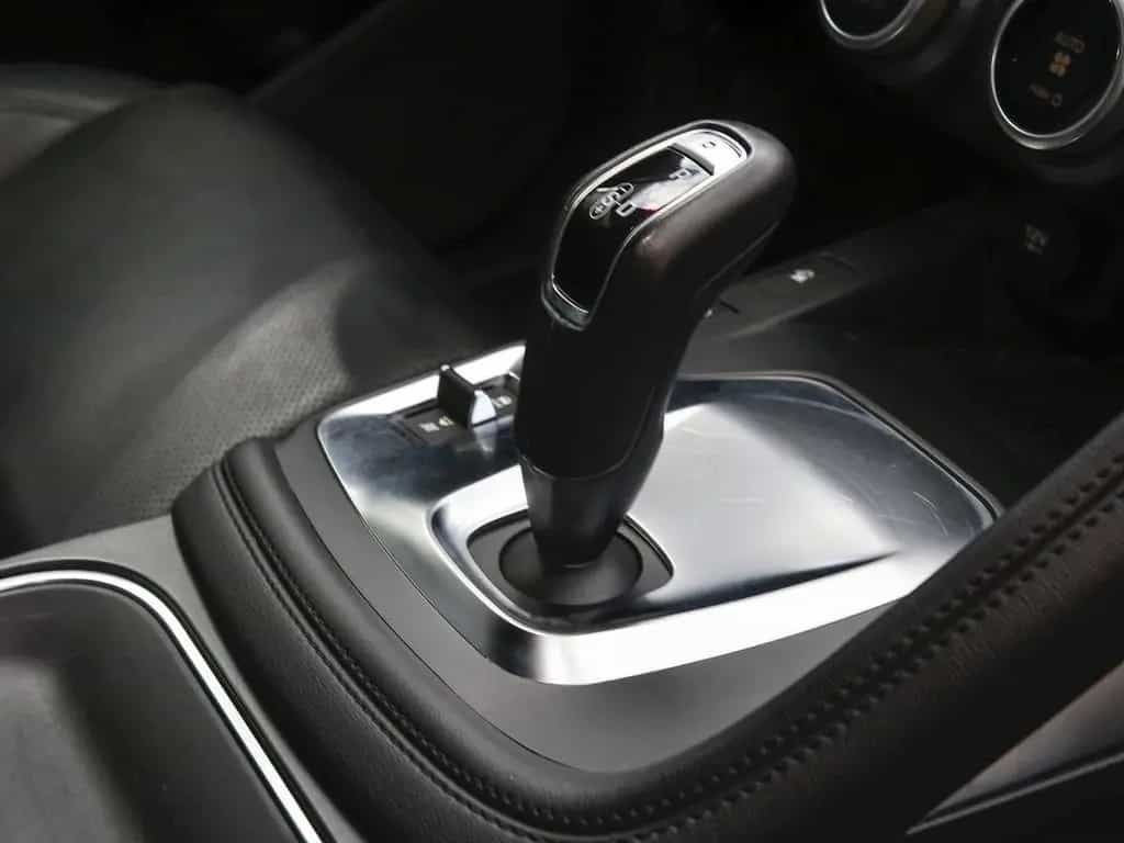 Jaguar E-Pace P250 Aut. Navi/RFK/LED 05/2018-photo-8