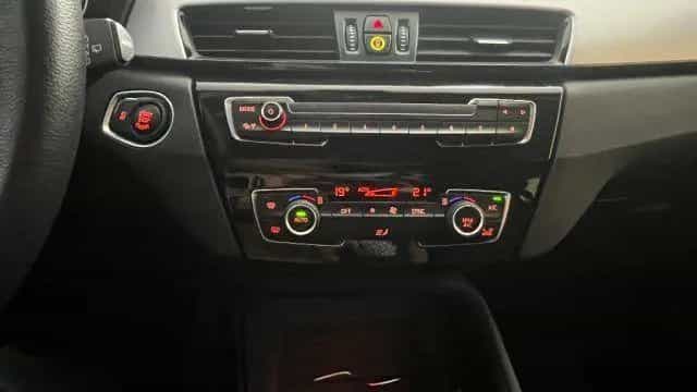 BMW X1 xDrive20d Business Advantage 07/2021-photo-10