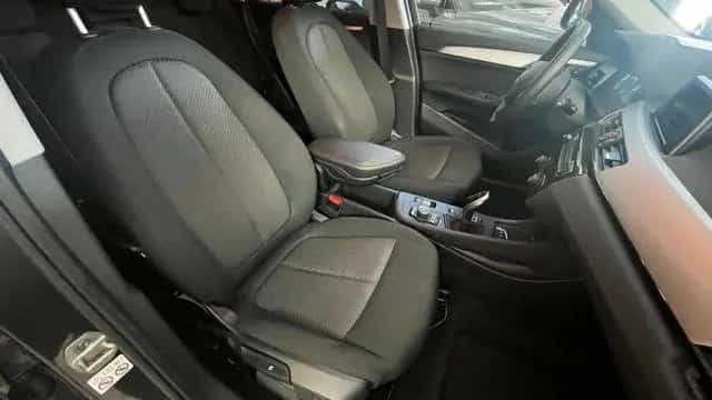 BMW X1 xDrive20d Business Advantage 07/2021-photo-5