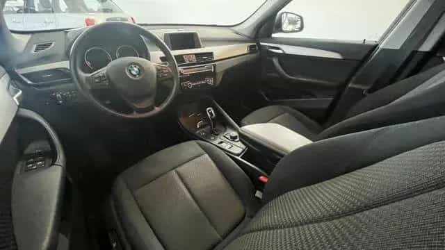 BMW X1 xDrive20d Business Advantage 07/2021-photo-6
