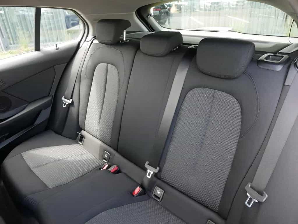 BMW 116 i Advantage Advantage 16°LMR NAV LED SHZ LC.P 06/2024-photo-11
