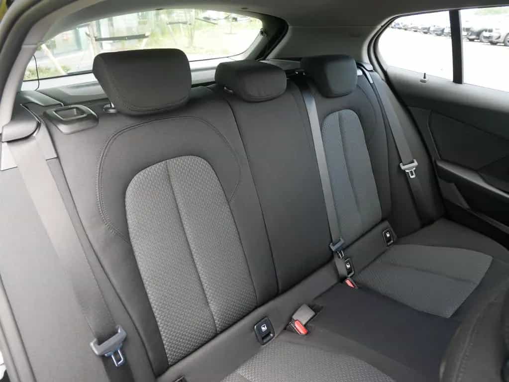BMW 116 i Advantage Advantage 16°LMR NAV LED SHZ LC.P 06/2024-photo-12