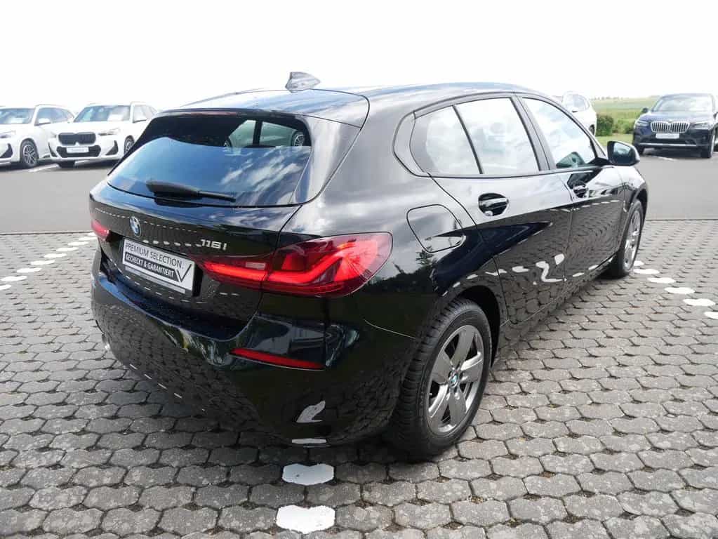 BMW 116 i Advantage Advantage 16°LMR NAV LED SHZ LC.P 06/2024-photo-4