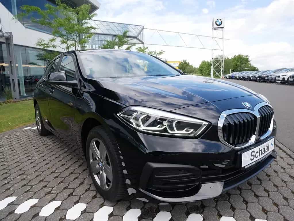 BMW 116 i Advantage Advantage 16°LMR NAV LED SHZ LC.P 06/2024-photo-6