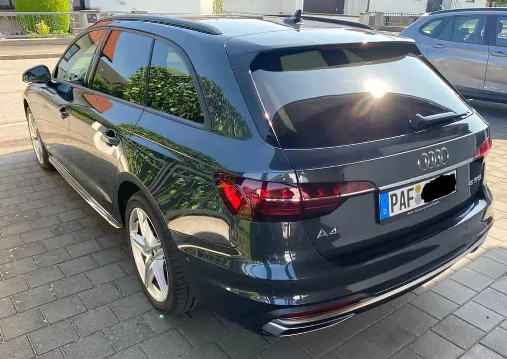 Audi A4 S tronic advanced Avant mit S-line 01/2024-photo-4