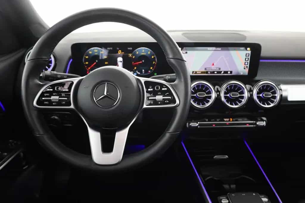 Mercedes-Benz GLB 200 4Matic LED Navi Sitzheizung 360° Leder 01/2022-photo-9