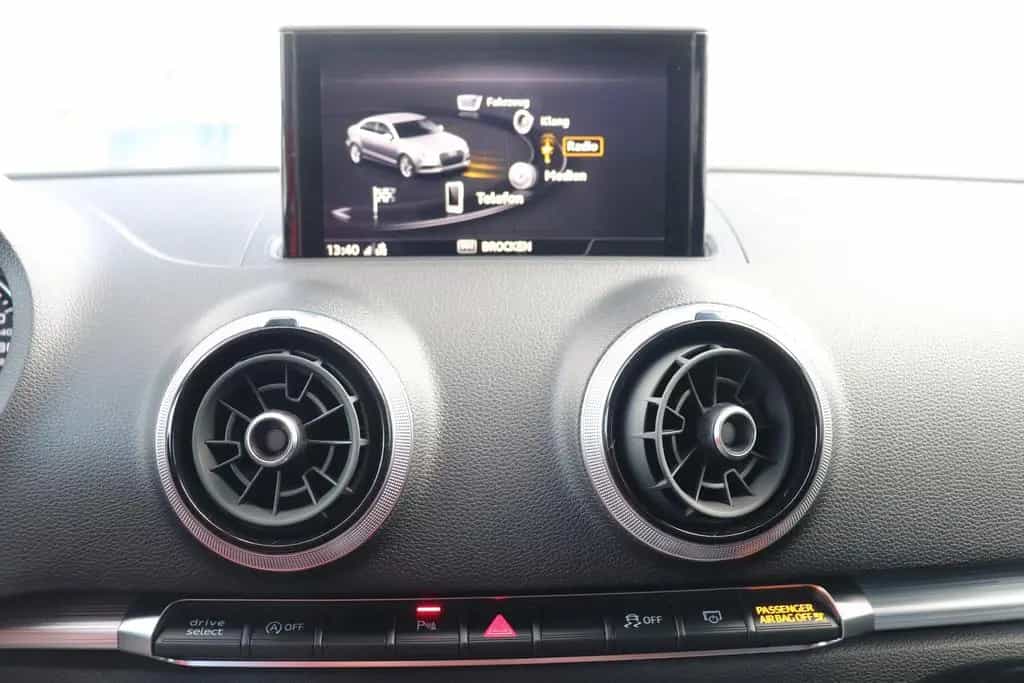 Audi A3 2.0 TFSI Limousine sport quattro Bi-Xenon AHK 08/2019-photo-19
