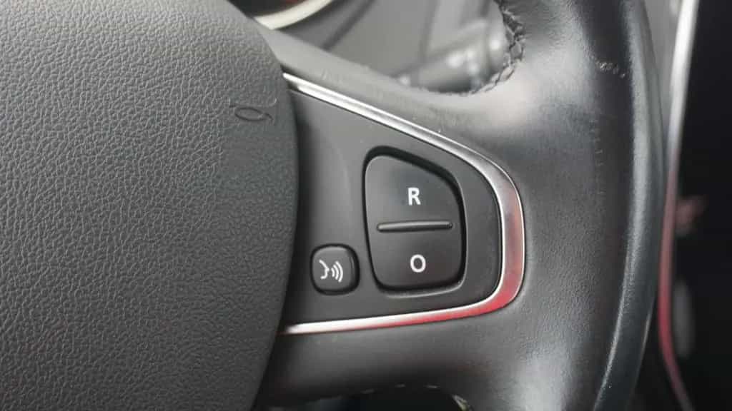 Renault Captur 1.3 TCe 130 AAC LED Navi SHZ PDC Keyless 07/2019-photo-15