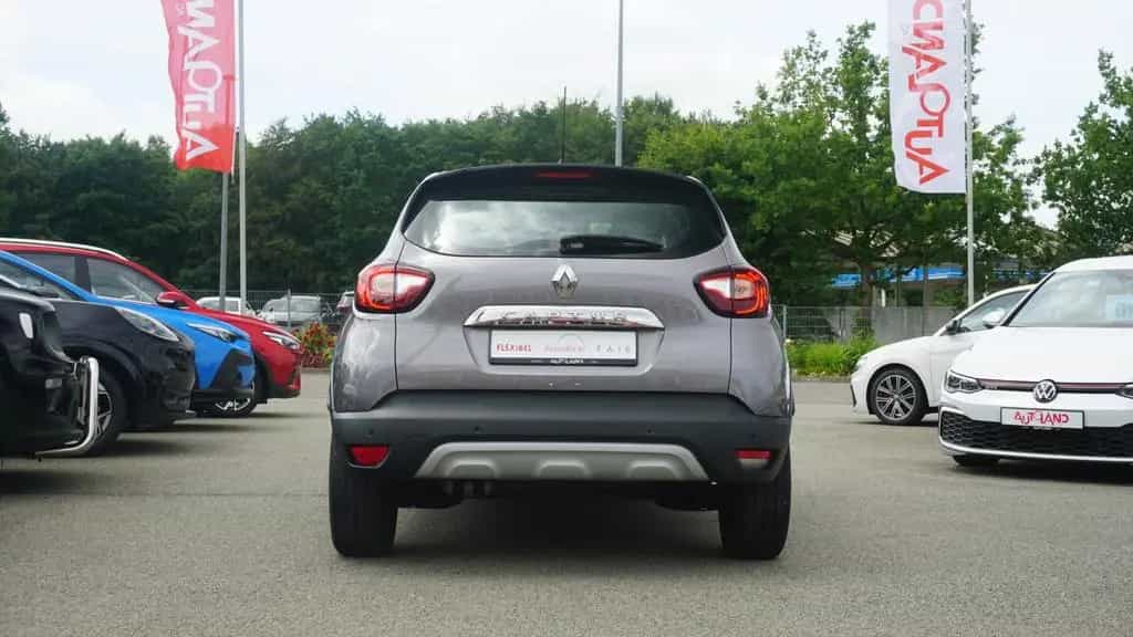 Renault Captur 1.3 TCe 130 AAC LED Navi SHZ PDC Keyless 07/2019-photo-3