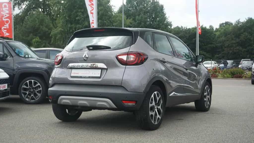 Renault Captur 1.3 TCe 130 AAC LED Navi SHZ PDC Keyless 07/2019-photo-4