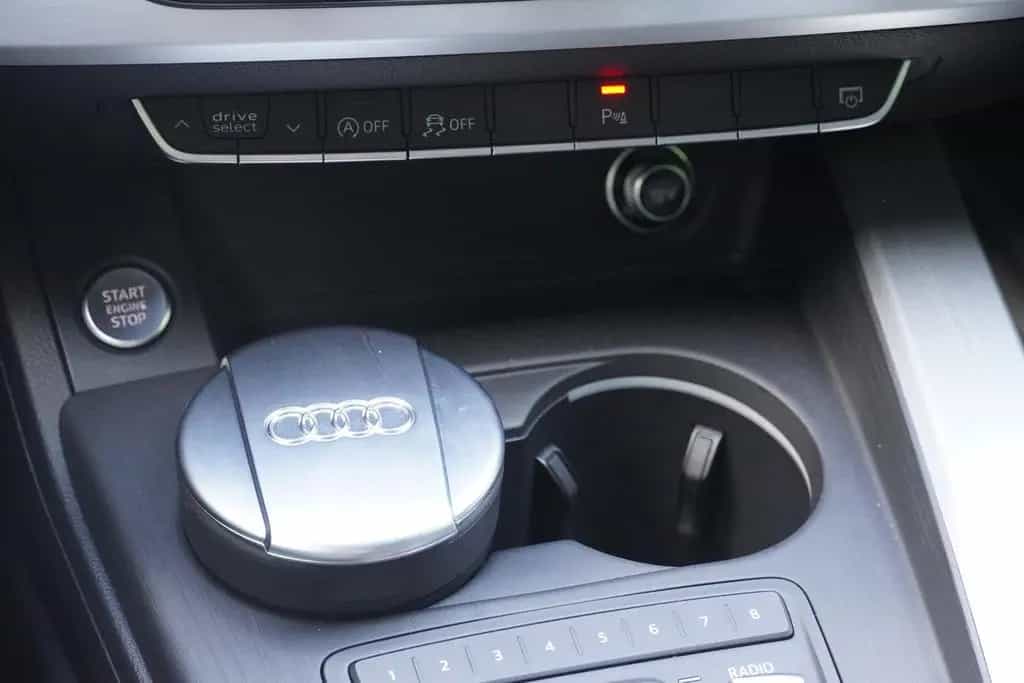 Audi A4 2.0 TFSI S-tronic S-Line LED ACC Navi Kamera 06/2017-photo-15