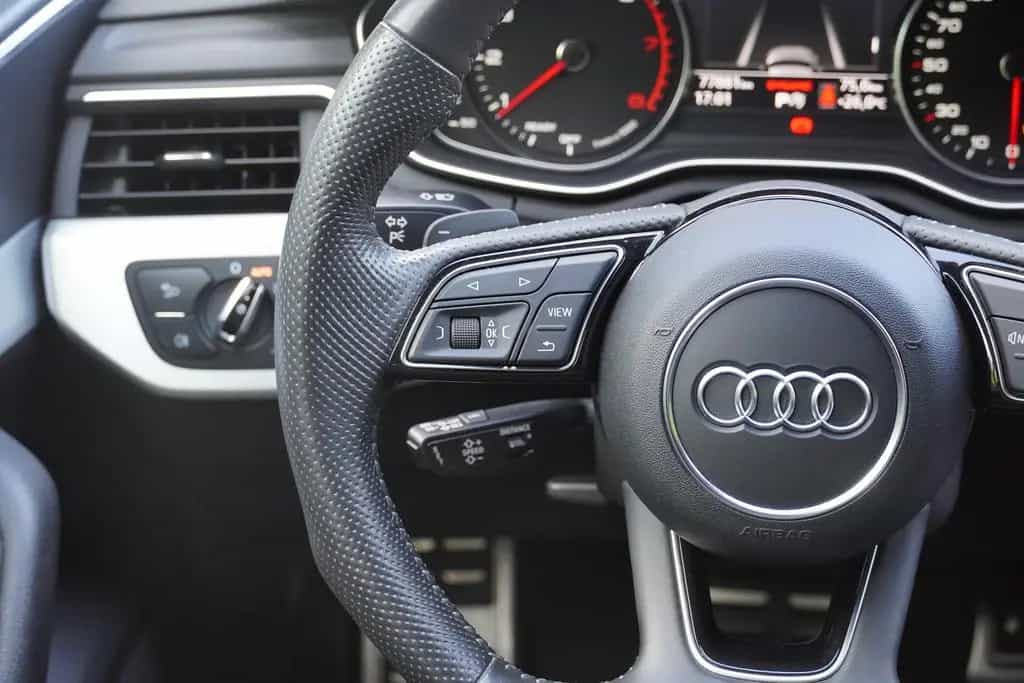 Audi A4 2.0 TFSI S-tronic S-Line LED ACC Navi Kamera 06/2017-photo-18