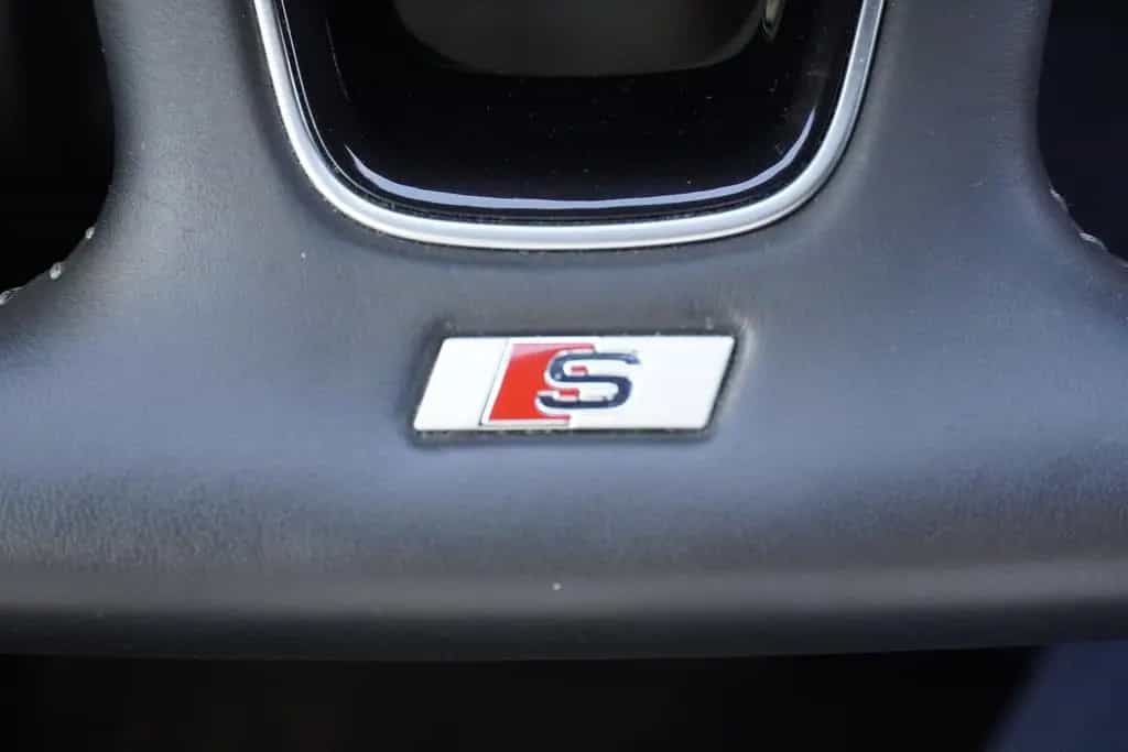 Audi A4 2.0 TFSI S-tronic S-Line LED ACC Navi Kamera 06/2017-photo-32