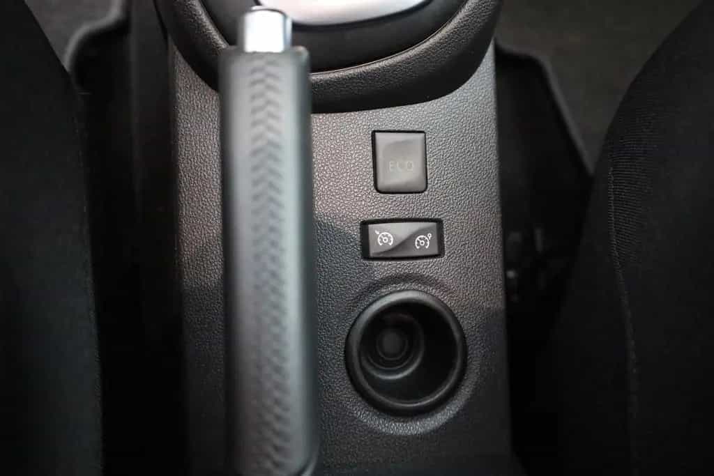 Renault Captur 1.3 TC Aut. LED Navi AHK Sitzheizung  DAB 06/2019-photo-12
