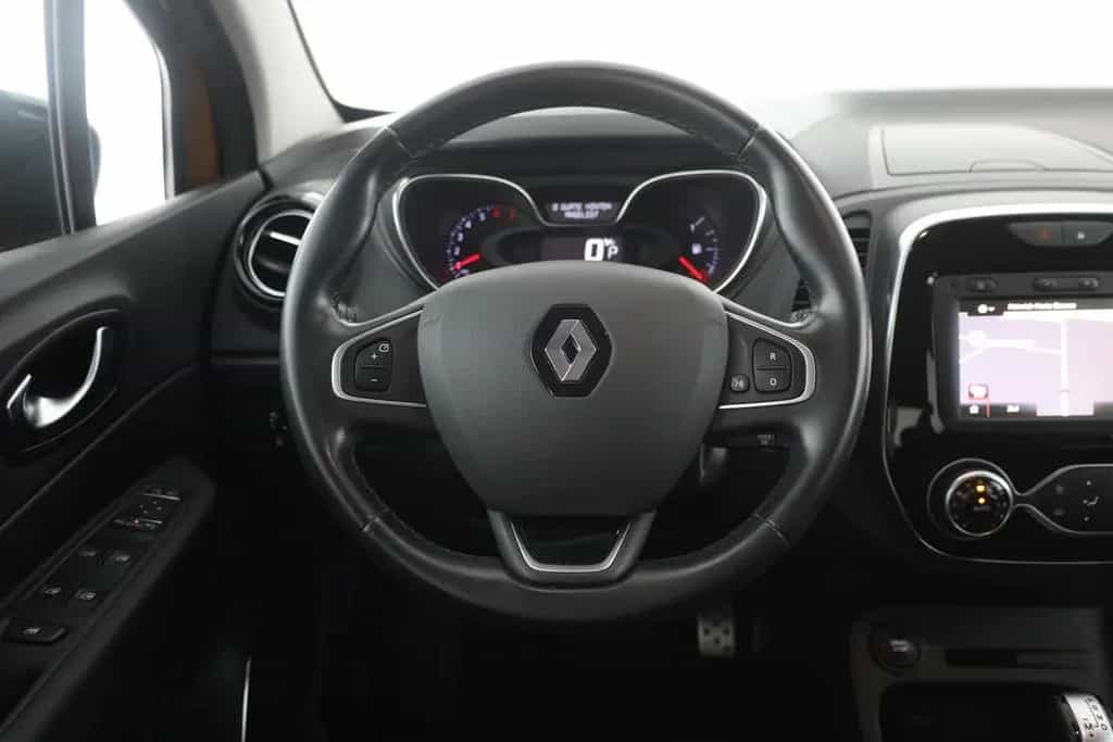 Renault Captur 1.3 TC Aut. LED Navi AHK Sitzheizung  DAB 06/2019-photo-14