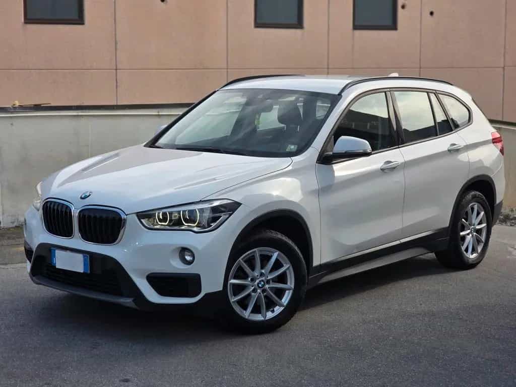 BMW X1 Bmw X1 sDrive18d Sport 06/2019-photo-2