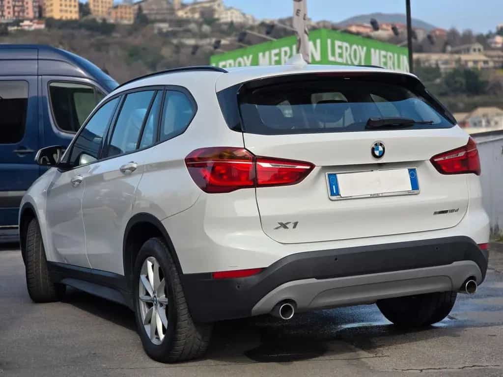BMW X1 Bmw X1 sDrive18d Sport 06/2019-photo-4