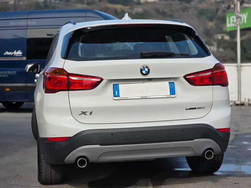 BMW X1 Bmw X1 sDrive18d Sport 06/2019-photo-5