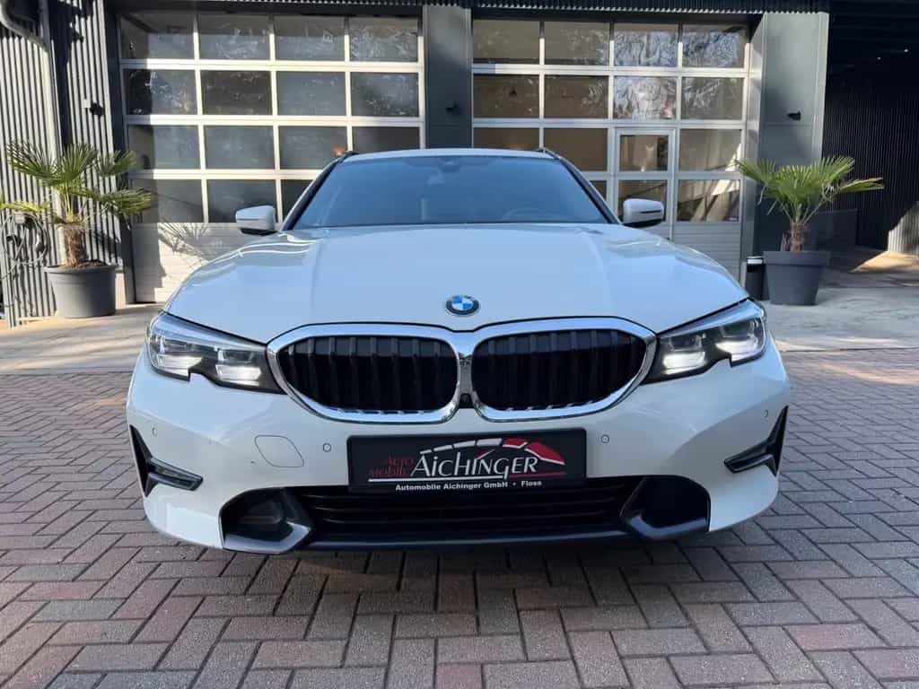 BMW 320 d xDrive Touring Sport Line LED HeadUp 2.Ha. 02/2020-photo-1