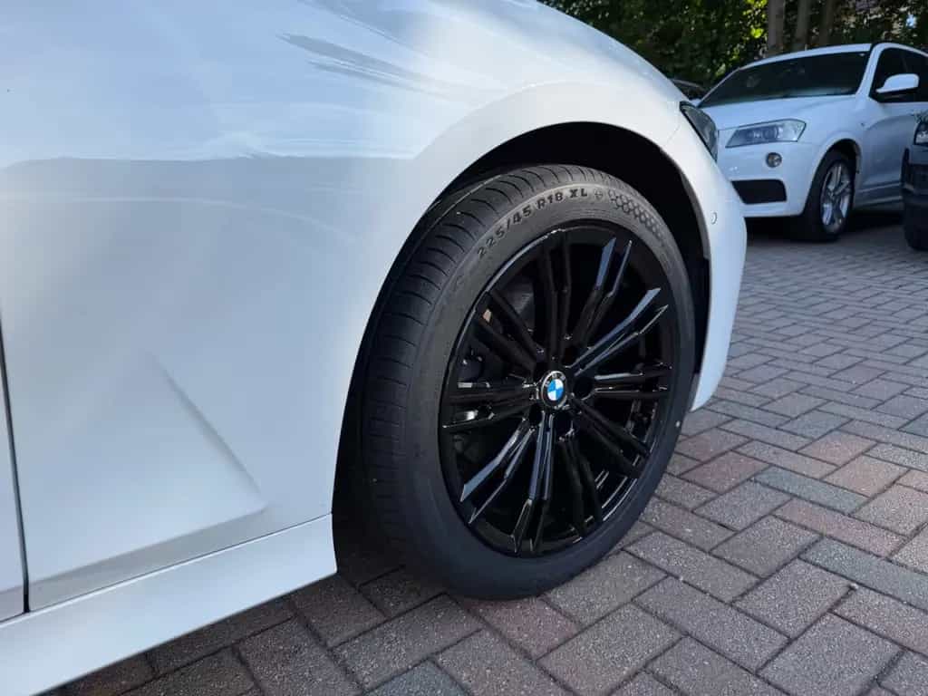 BMW 320 d xDrive Touring Sport Line LED HeadUp 2.Ha. 02/2020-photo-4