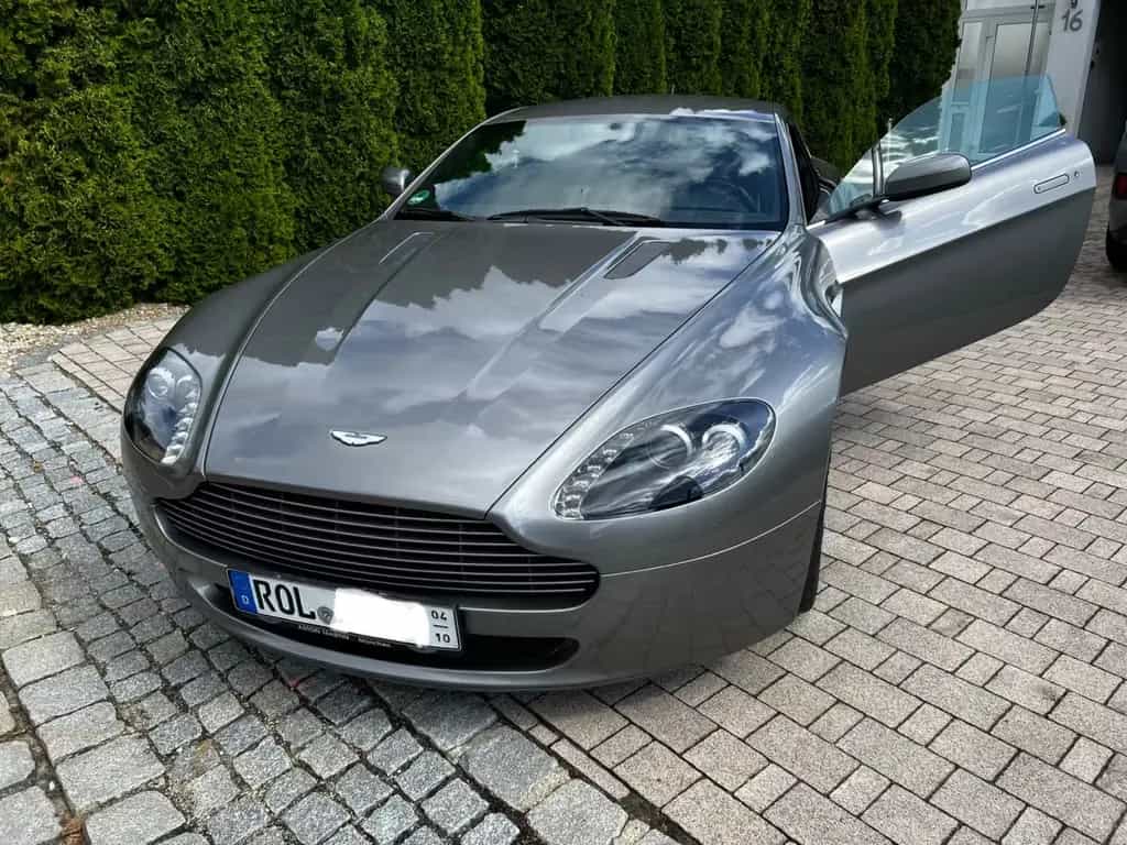 Aston Martin V8 Vantage 12/2006-photo-0