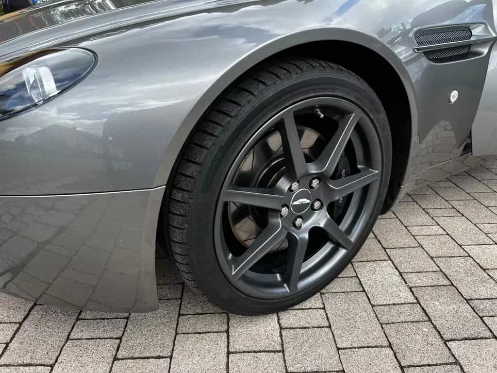 Aston Martin V8 Vantage 12/2006-photo-5