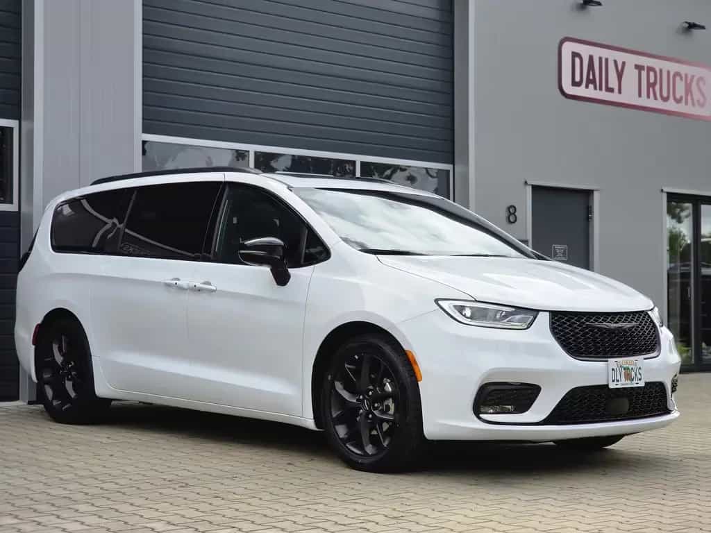 Chrysler Pacifica 3.6L Limited S Pano ACC LED 7-Sitzer 12/2024-photo-0