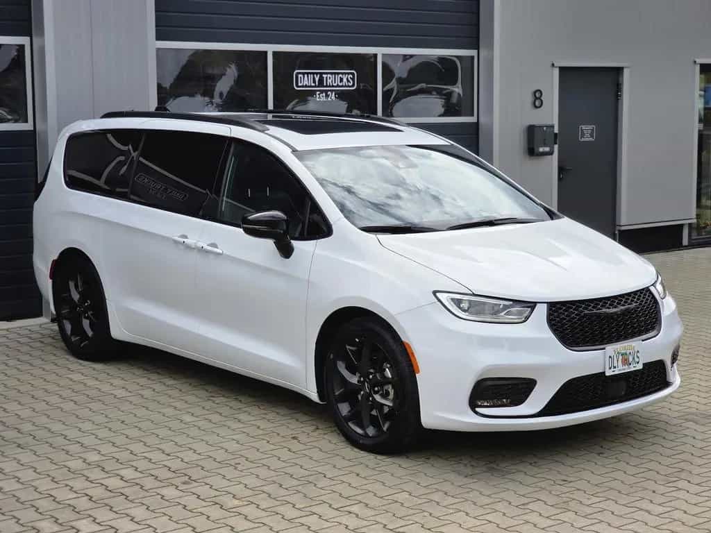 Chrysler Pacifica 3.6L Limited S Pano ACC LED 7-Sitzer 12/2024-photo-1