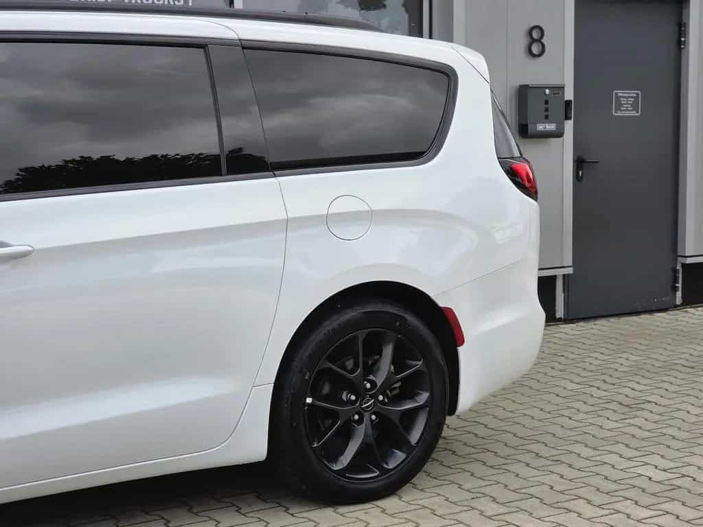 Chrysler Pacifica 3.6L Limited S Pano ACC LED 7-Sitzer 12/2024-photo-17