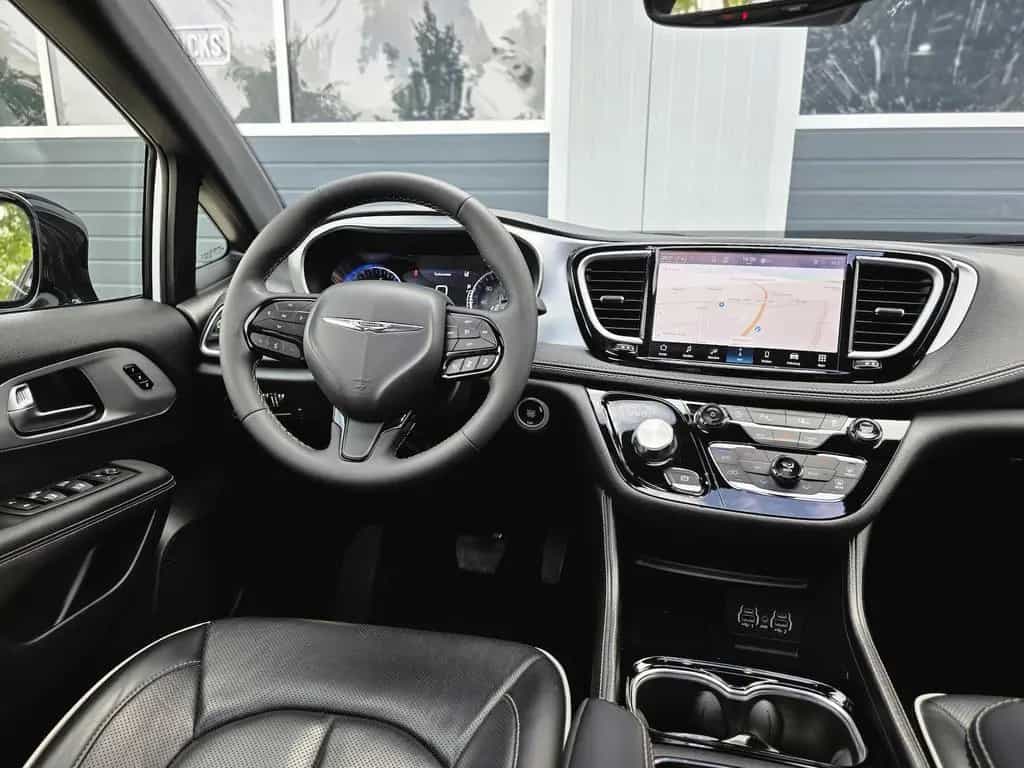 Chrysler Pacifica 3.6L Limited S Pano ACC LED 7-Sitzer 12/2024-photo-26