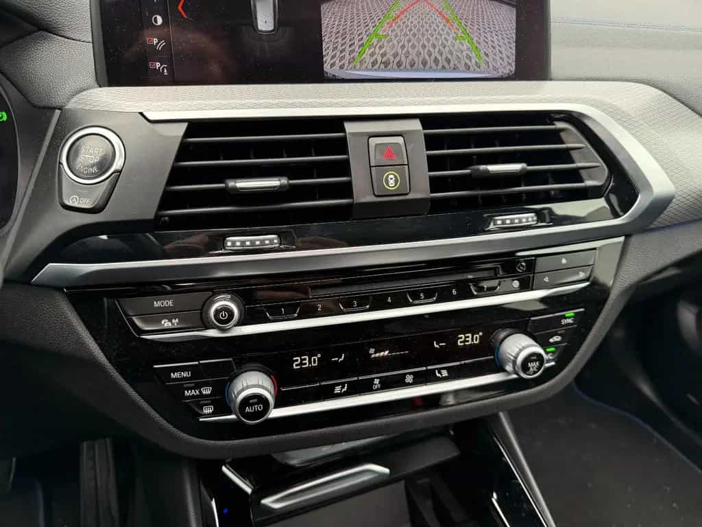 BMW X3 sDrive18d M SPORT PANO CRUISE AMBIENT 06/2018-photo-18