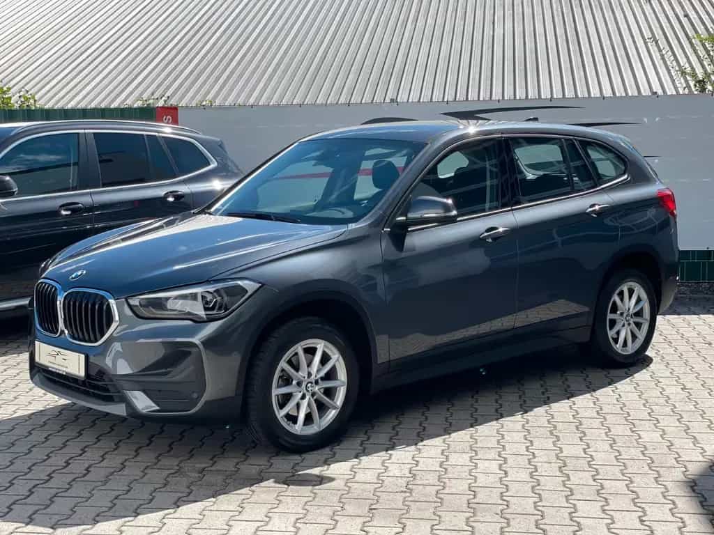 BMW X1 sDrive 18 d|Navi|LED|Sitzheizung|PDC| 01/2020-photo-1