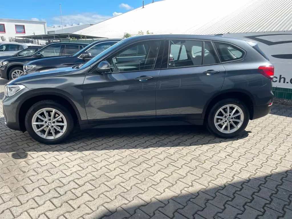 BMW X1 sDrive 18 d|Navi|LED|Sitzheizung|PDC| 01/2020-photo-4