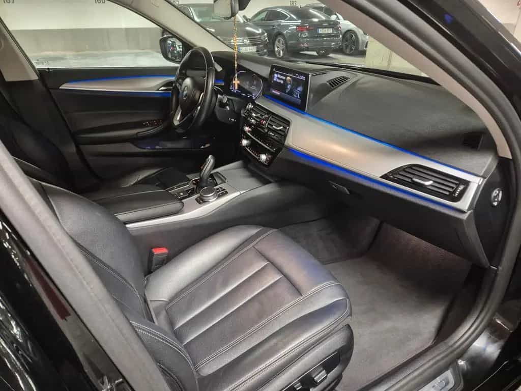 BMW 530 d Touring A - 11/2019-photo-11