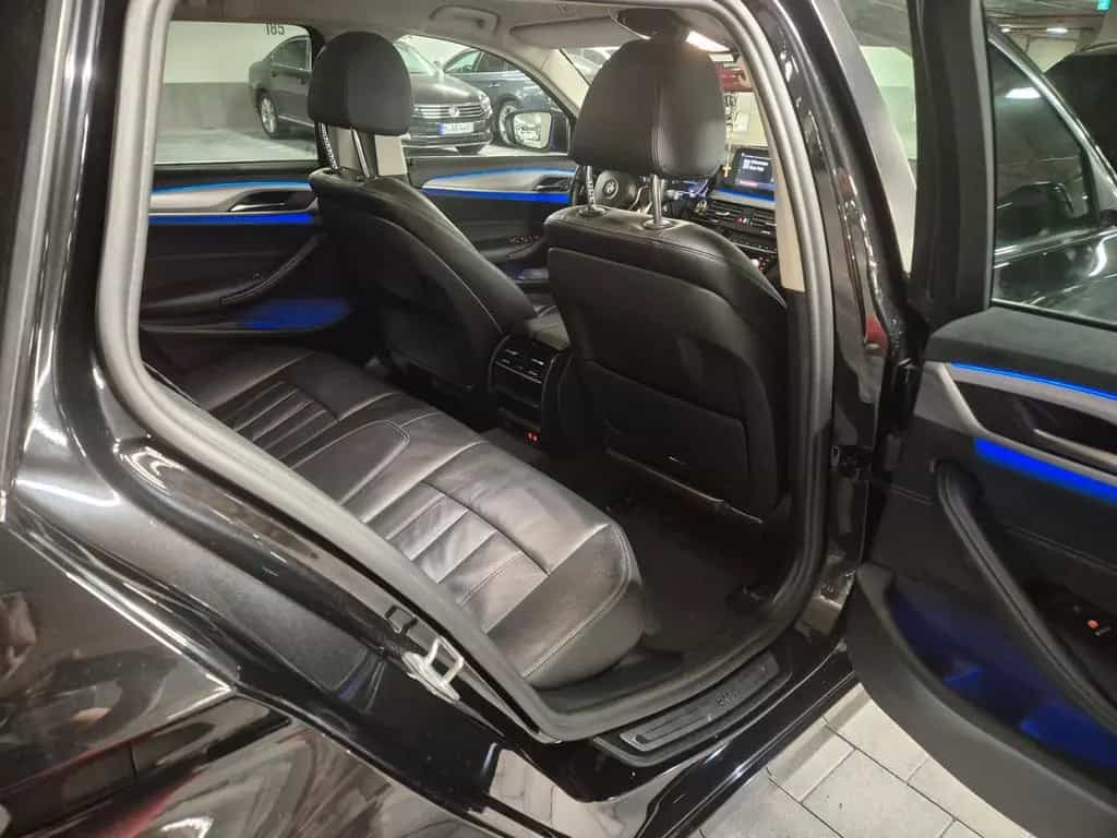 BMW 530 d Touring A - 11/2019-photo-12