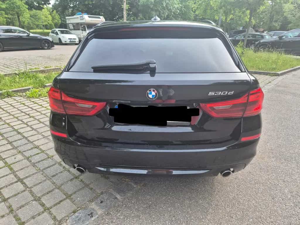 BMW 530 d Touring A - 11/2019-photo-3