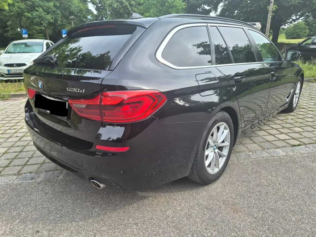 BMW 530 d Touring A - 11/2019-photo-4