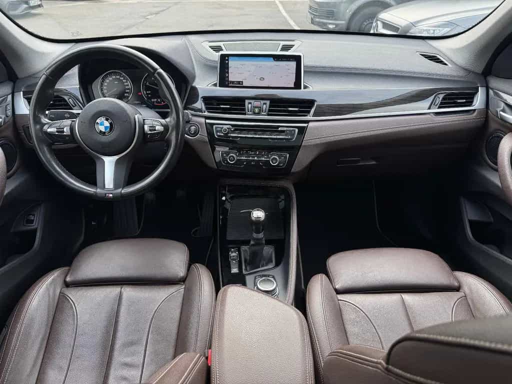 BMW X1 xDrive18d Sport Line Navi LED Leder AHK HiFi 07/2019-photo-10